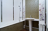 Интерьерная фотосъемка ванной комнаты